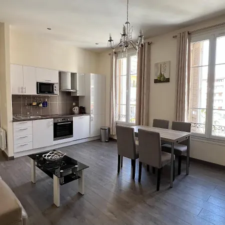 Apartment Cannes Centre, 3 Chambres, Plage Et La Croisette A 50M Cannes