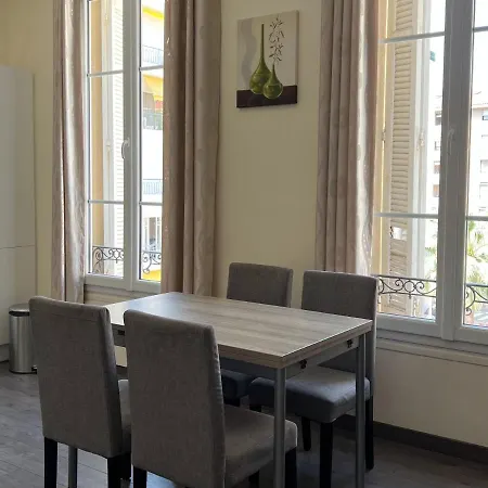 Centre, 3 Chambres, Et La Croisette A 50m Apartamento Cannes